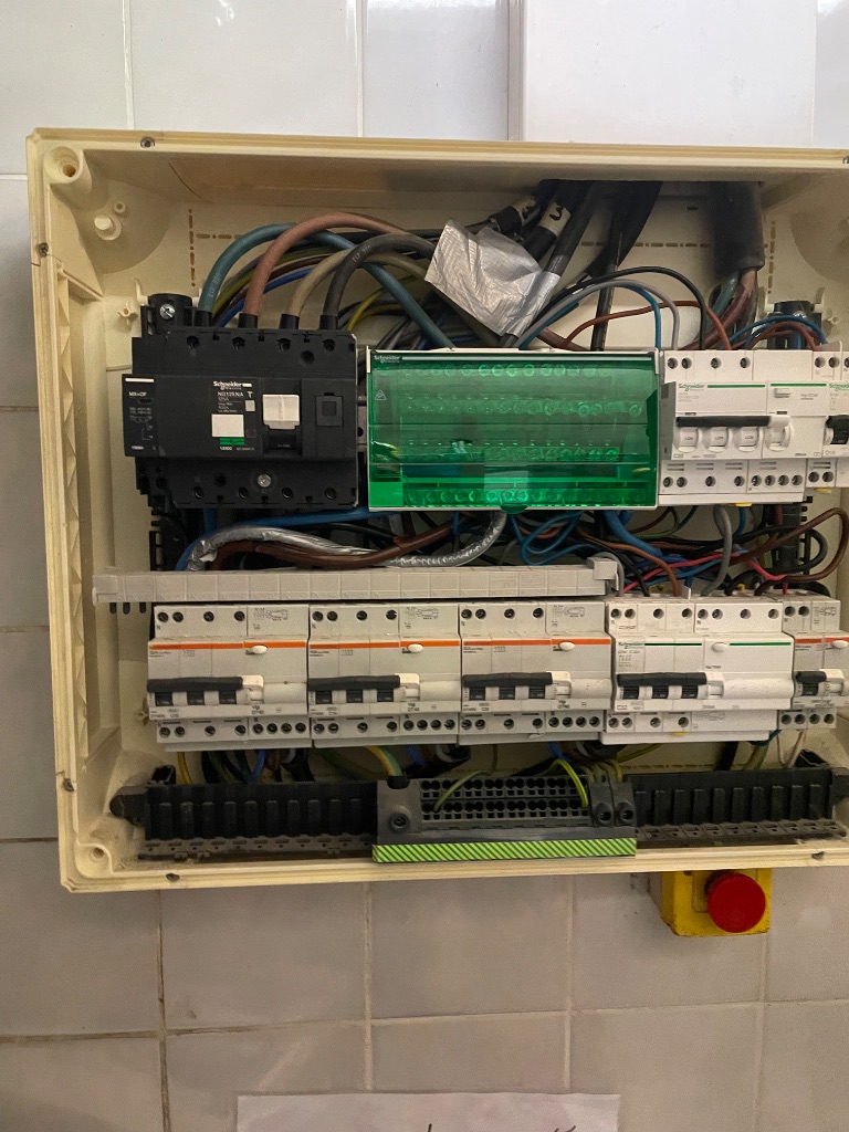 Tertiaire : ajout de circuits répartis et mise à jour du tableau